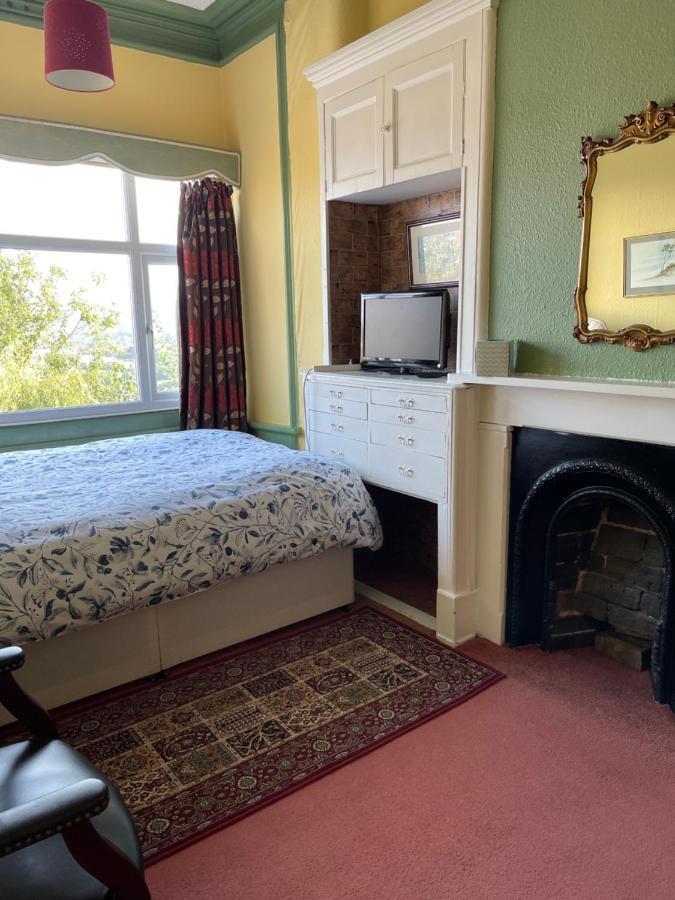Chimneys Guest House Blackburn (Lancashire) Exterior foto