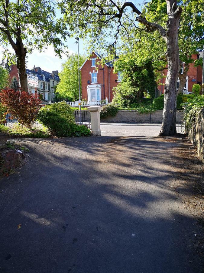 Chimneys Guest House Blackburn (Lancashire) Exterior foto