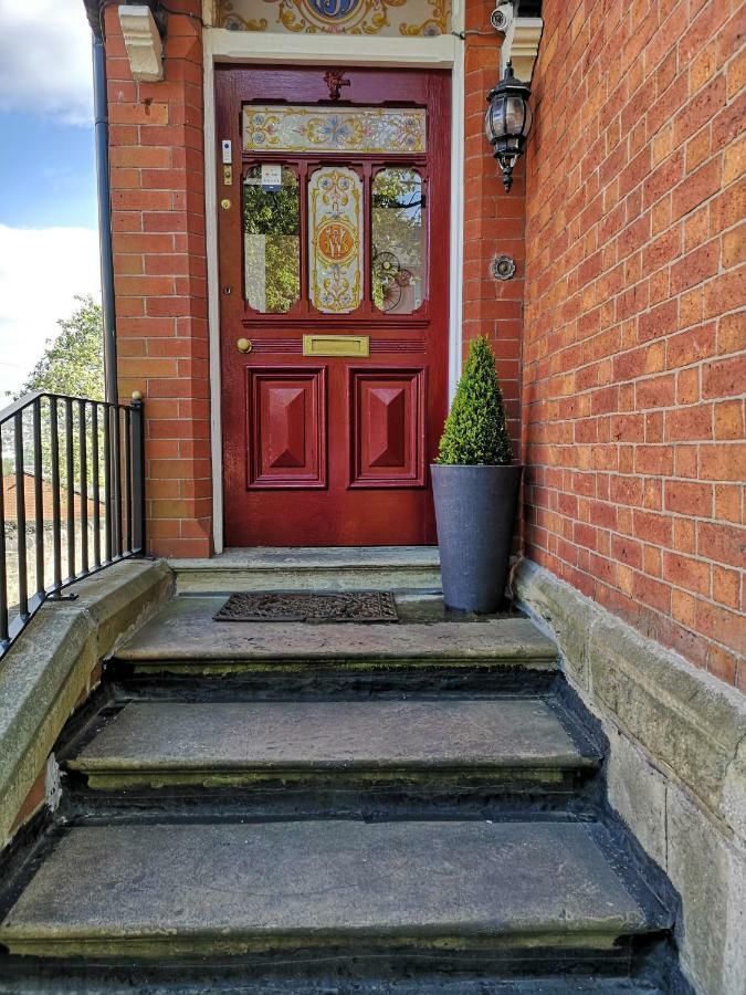 Chimneys Guest House Blackburn (Lancashire) Exterior foto